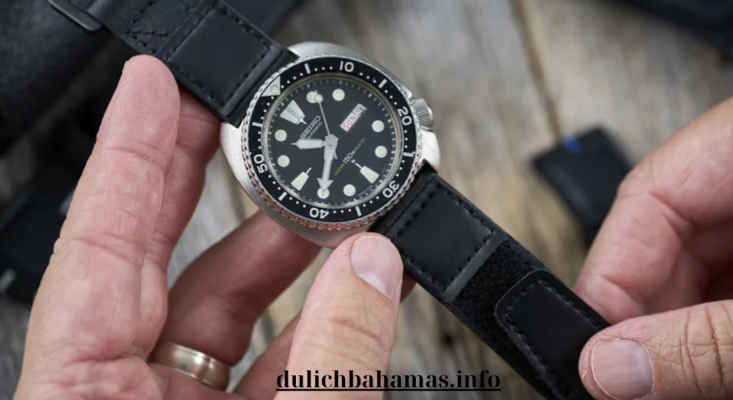 Read more about the article The Ultimate Guide to Boys Velcro Strap Watches: Convenience and Functionality for Young Wearers